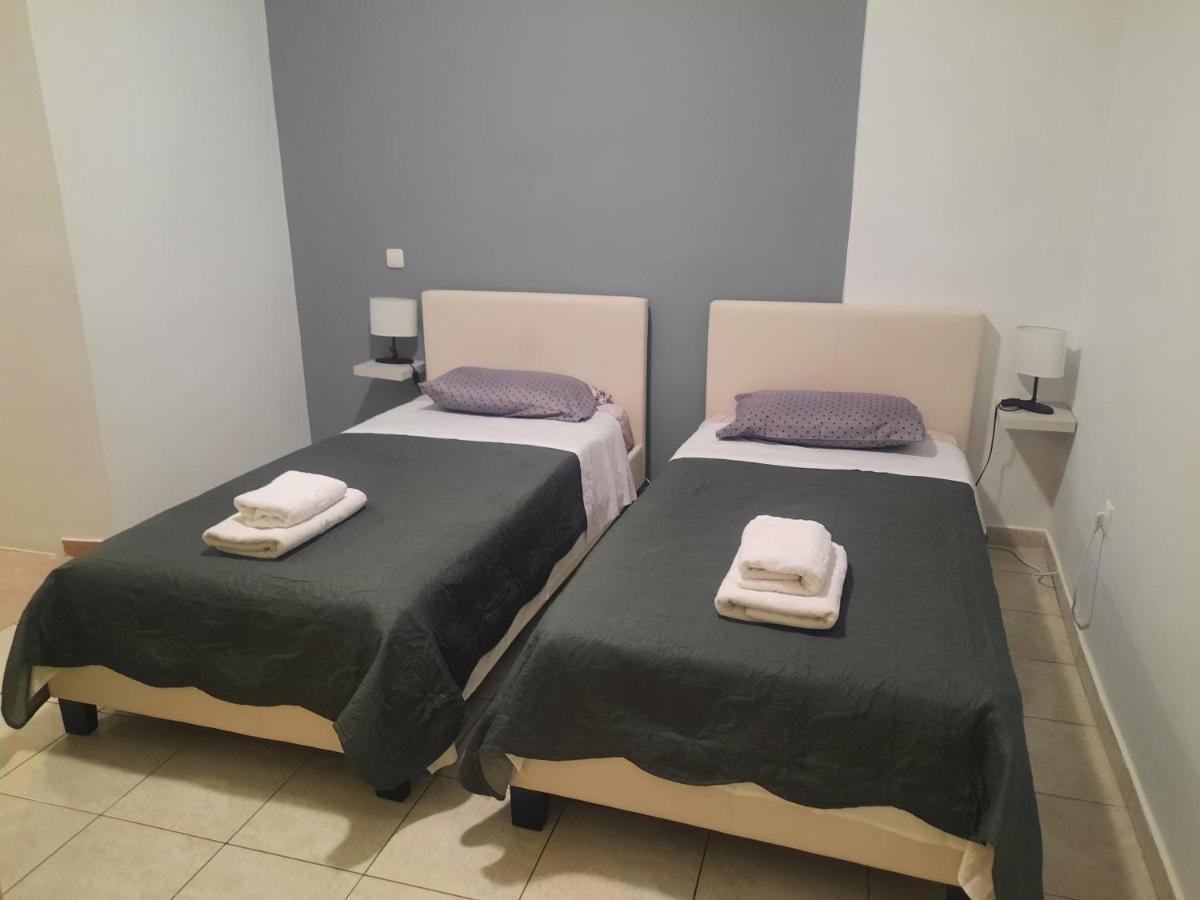 Galotel Agnoudas Near The Airport Markopoulo Mesogaias Bagian luar foto