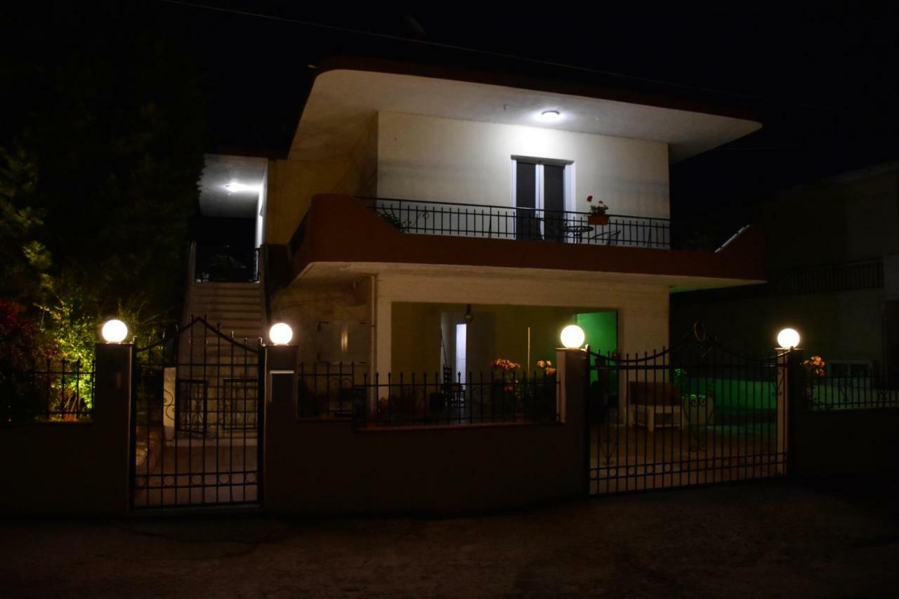 Galotel Agnoudas Near The Airport Markopoulo Mesogaias Bagian luar foto